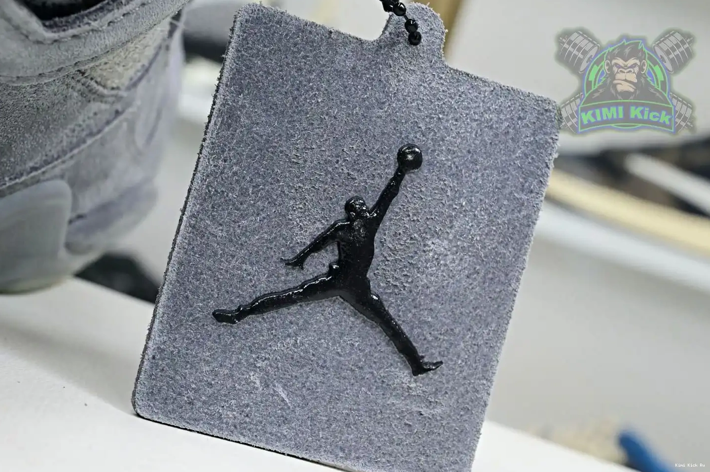 Kimikick Jordan 4 retro kaws Air Jordan 0711